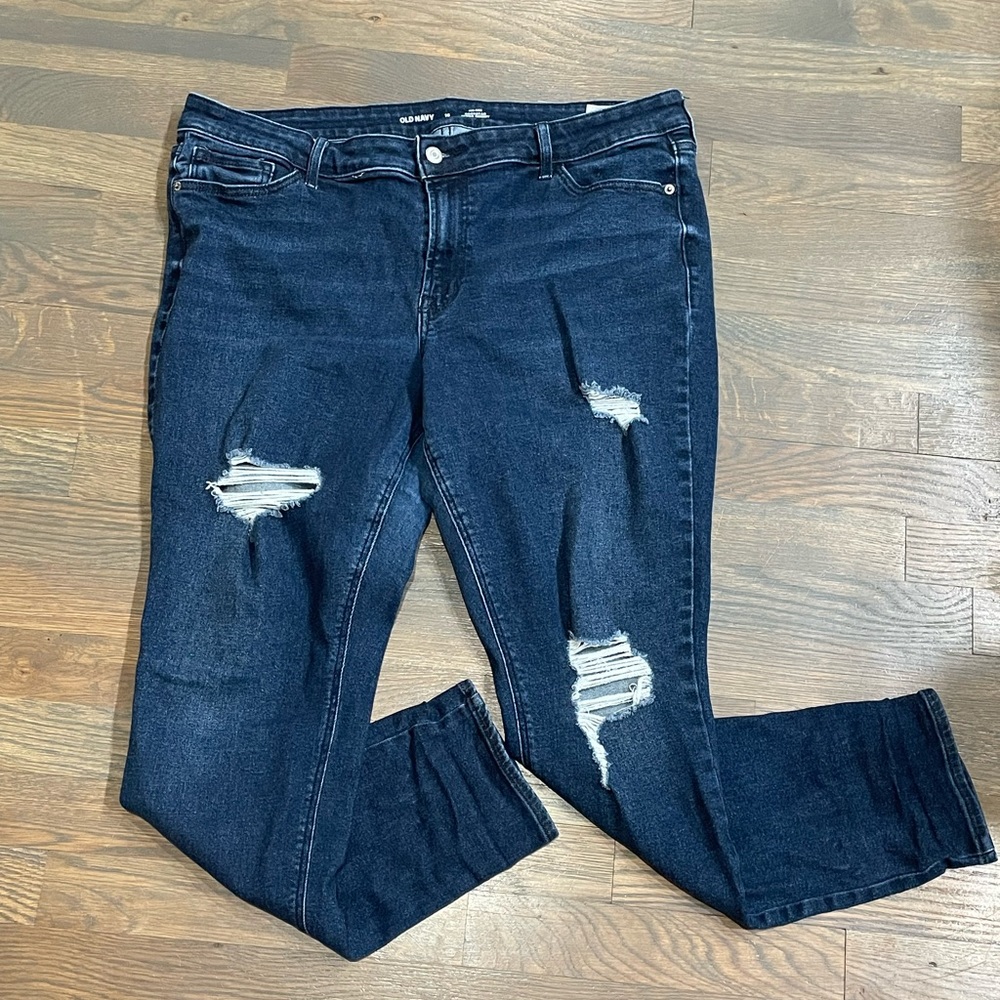 Barely worn Old Navy Rockstar Super Skinny Jean - Dark Wash